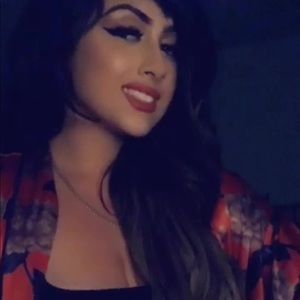 Meet your Posher, Alexis